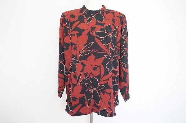 【詩仙堂】鮮やかな赤を取り入れた上品なカットソーをお買取しました