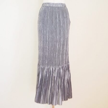 お買取したスペッチオのスカート