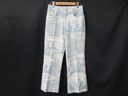 伊太利屋の総柄パンツ（白×水色）