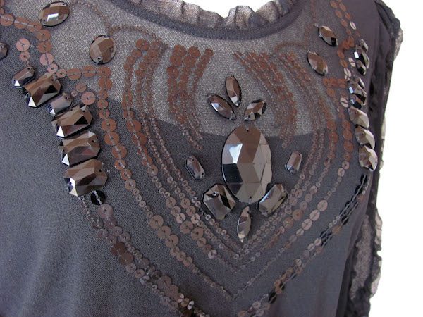 お買取した伊太利屋のカットソーの飾り