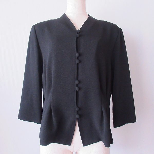 ころんと丸いボタンがかわいい！三年坂のちりめんジャケットをお買取しました