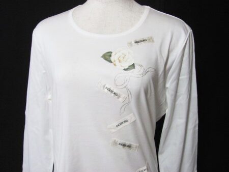 インゲボルグの長袖カットソー（白・バラ柄）