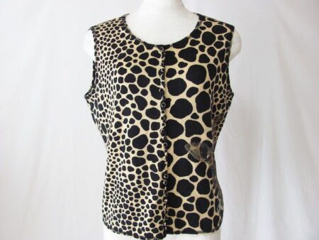 伊太利屋のキリン柄のノースリーブカットソー