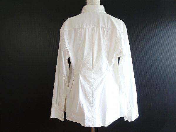 ダナキャランのシャツ バックショット|洋服買取のアクイール ダナキャランのシャツ バックショット|洋服買取のアクイール