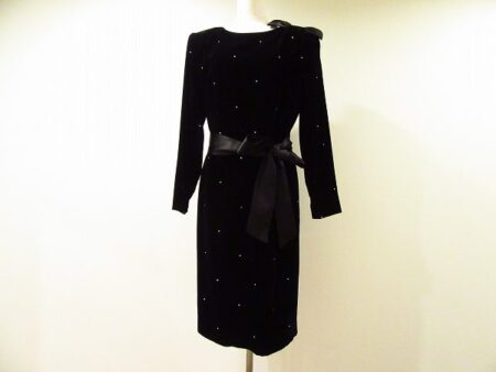 ハナエモリの黒のワンピース ハナエモリの黒のワンピース