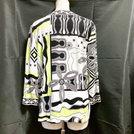 買取したスティゾーリの総柄カーディガンのバックデザイン