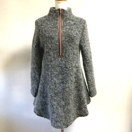 ユキコハナイのチュニック（グレー）