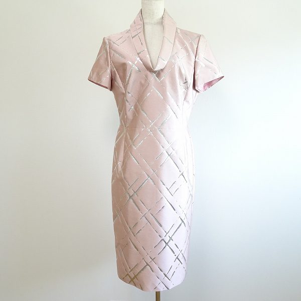 [お買取]エスカーダ｜完璧なフィット感＆モダンエレガンスワンピース