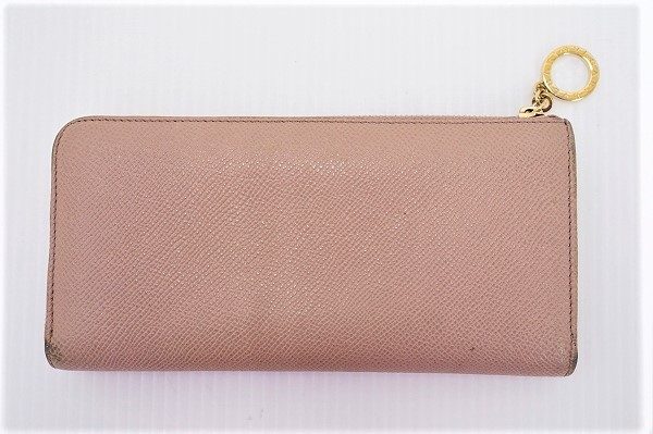 【ブルガリ】柔らかなピンクベージュが素敵な長財布をお買取しました