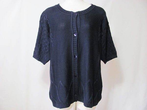 [お買取]ヘルノ｜ニットの編地でデザイン性を高めた半袖カーディガン