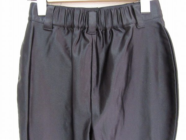 お買取したカンサイヤマモトのパンツの後ろ