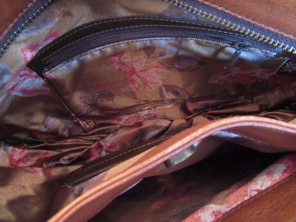 お買取したイビザのバッグの中 お買取したイビザのバッグの中