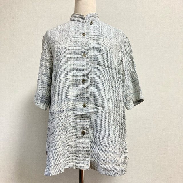 シルク素材で暑い夏も着心地良く！イズクラアキヒコの半そでシャツを買取しました