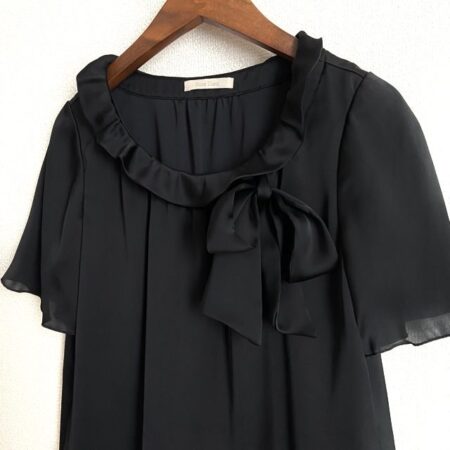 ローズティアラのブラウスをお買取