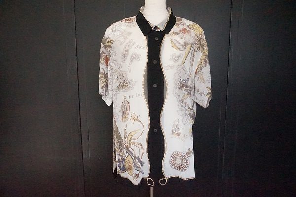 お買取したミラショーンのブラウス