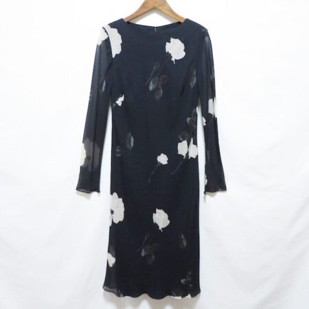 買取したアクリスの花柄シルクワンピース