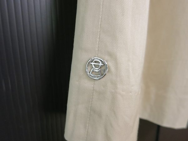 お買取したピッコーネのパンツの裾