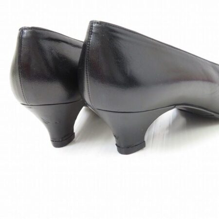 お買取したシャネルのパンプスの後ろ