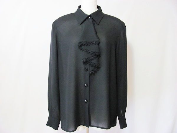 お買取したウンガロのブラウス