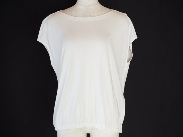 お買取したレリアンのカットソー