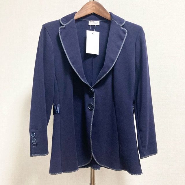 高級感のあるデザインがお洒落なブルネロクチネリのジャケットをお買取