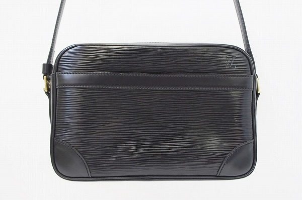 【ルイヴィトン】程よいサイズ感で持ち運び◎トロカデロをお買取