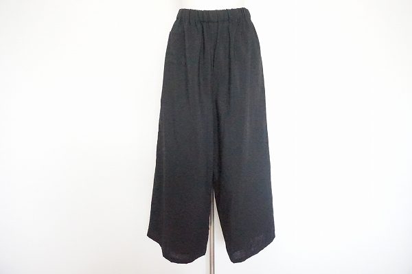 【ソウソウ】ゆったりシルエットの黒パンツをお買取しました