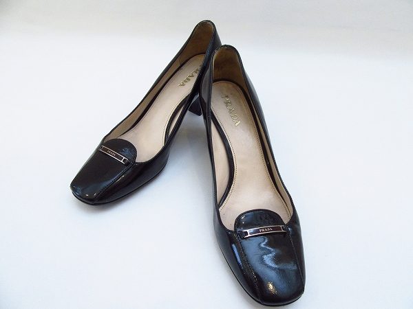 【プラダ】安定感◎太めヒールで歩きやすいパンプスをお買取しました