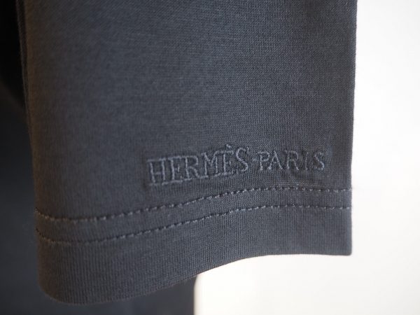 お買取したエルメスのTシャツの袖 お買取したエルメスのTシャツの袖