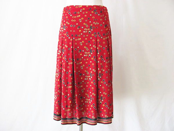 【ロベルタディカメリーノ】印象的な赤スカートをお買取しました