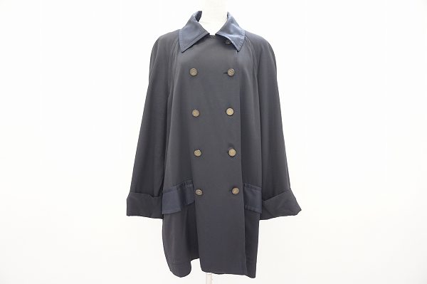 【フェンディ】ゆったりシルエットのコートをお買取しました
