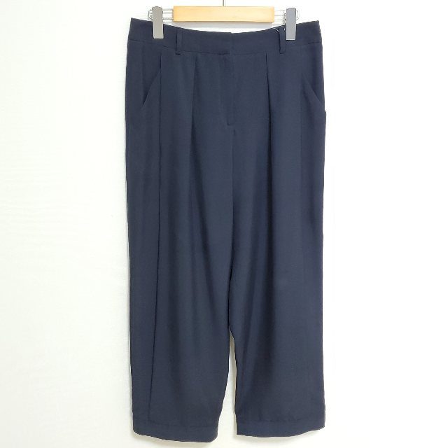 【ジョルジオアルマーニ】なめらかなシルクパンツをお買取しました
