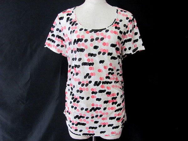 【ユーバイウンガロ】個性的☆不規則なドット柄Tシャツをお買取