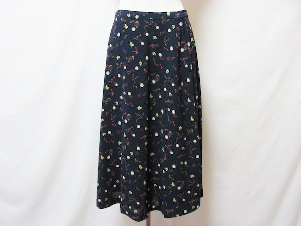 【カネコイサオ】大人可愛いさくらんぼ柄スカートをお買取しました