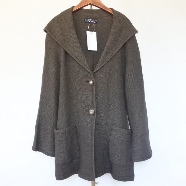 シックなデザインが大人な女性にぴったり！インポートロッサのカーディガンをお買取