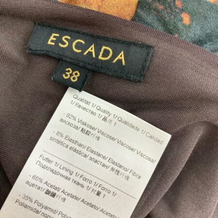 買取したエスカーダのドレスワンピースのタグ