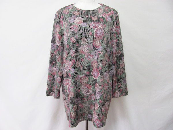 女性らしさが際立つ！詩仙堂のバラの柄のチュニックをお買取しました