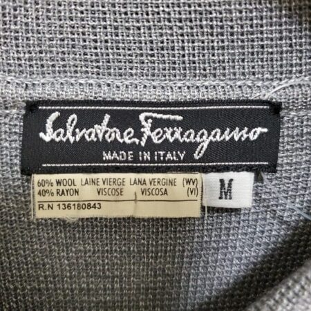買取したフェラガモのカーディガンのタグ 買取したフェラガモのカーディガンのタグ