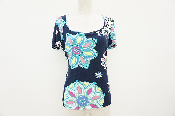 花柄が個性的なエミリオプッチのカットソーをお買取りしました