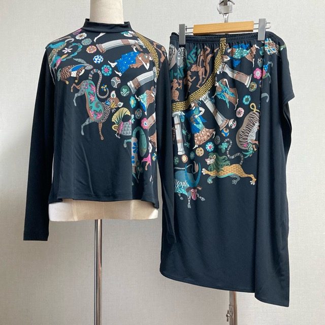 ファンタジーあふれる個性的なデザインが魅力。トクコのセットアップをお買取