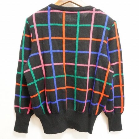 買取したイヴサンローランのニットのバックデザイン 買取したイヴサンローランのニットのバックデザイン