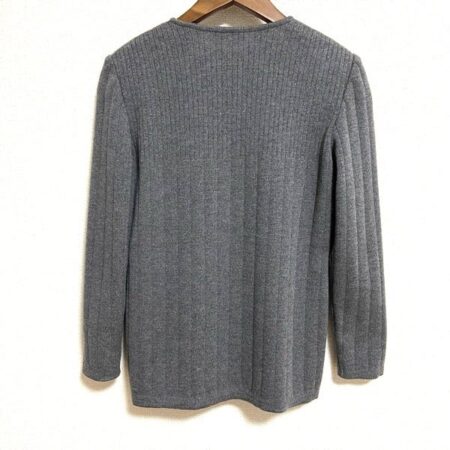買取したマダムジョコンダの胸元リボン付きニットのバックデザイン 買取したマダムジョコンダの胸元リボン付きニットのバックデザイン