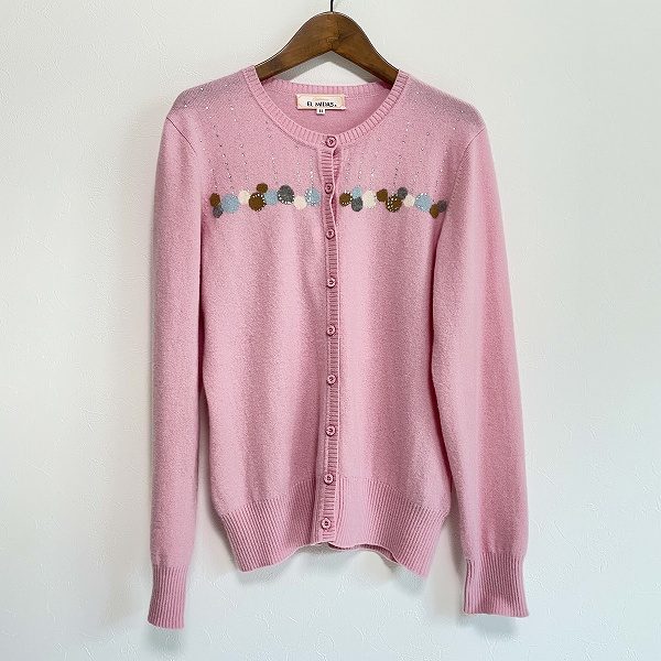 さりげないラインストーンがおしゃれなエルミダのカシミヤカーディガンをお買取