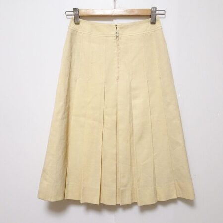 買取したセリーヌのプリーツスカートのバックデザイン