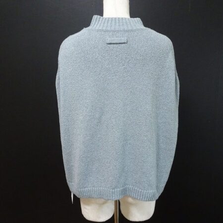 買取したパラスパレスの水色ノースリーブニットのバックデザイン