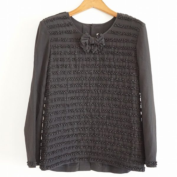 黒地にフリルがおしゃれなインゲボルグのカットソーをお買取しました
