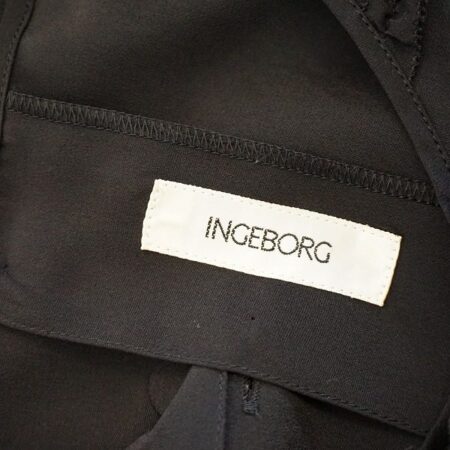 買取したインゲボルグのフリルカットソーのタグ