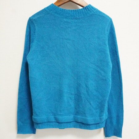 買取したピッコーネの水色カーディガンのバックデザイン