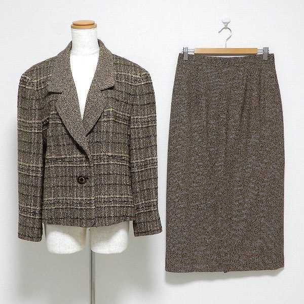 落ち着いた色合いが大人の魅力なアルバロッサのセットアップ