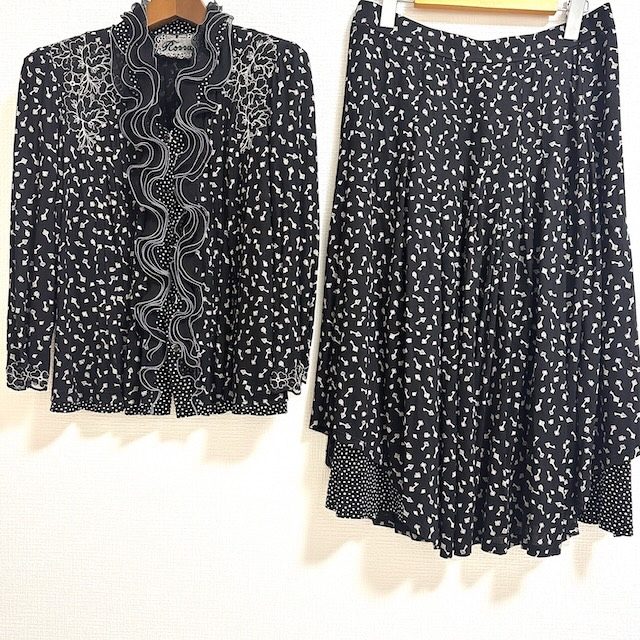 フリルが可愛いアルバロッサのセットアップをお買取りしました